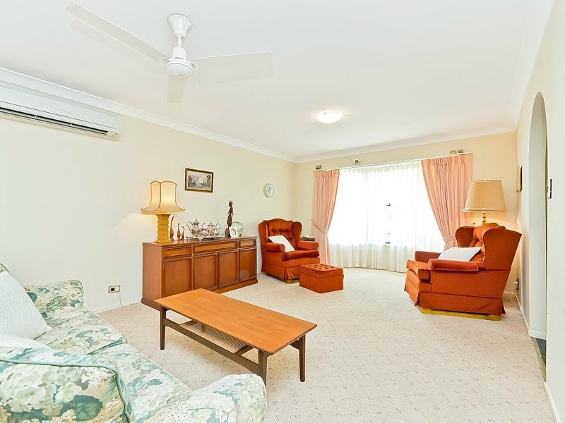 5 Ireland Court, Cashmere QLD 4500