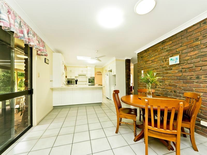 5 Ireland Court, Cashmere QLD 4500