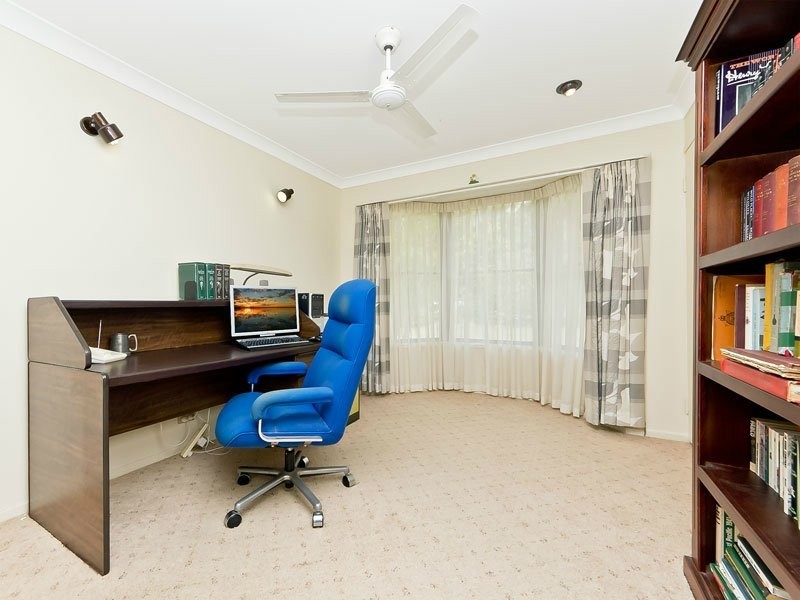 5 Ireland Court, Cashmere QLD 4500