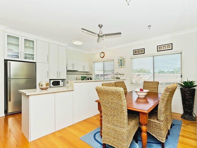 4 Chestnut Place, Warner QLD 4500