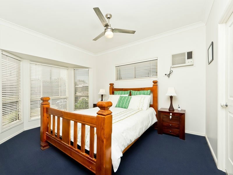 4 Chestnut Place, Warner QLD 4500