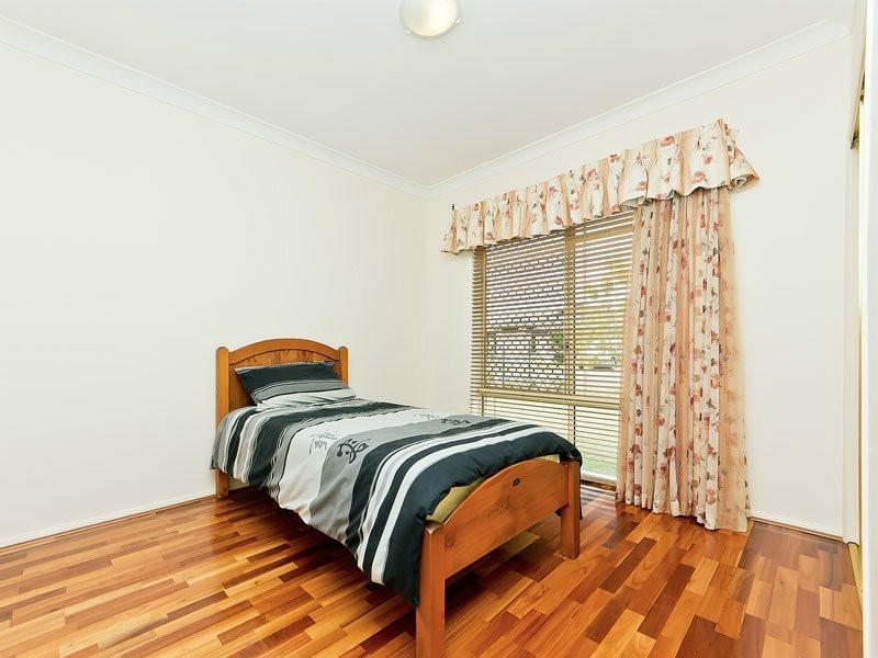 4 King Parrot Court, Cashmere QLD 4500