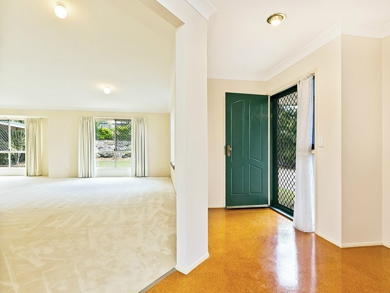 7 Lilac Court, Eatons Hill QLD 4037