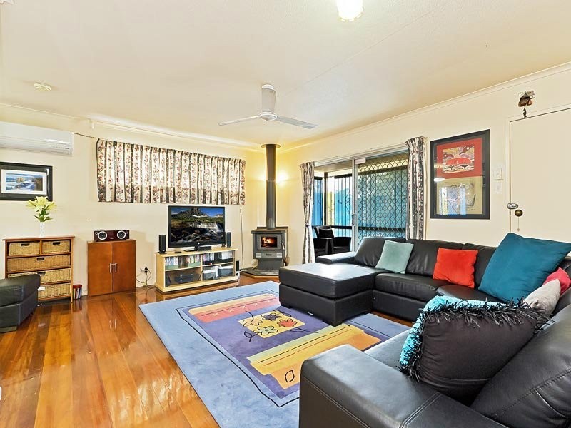 10 Pleasant Court, Albany Creek QLD 4035