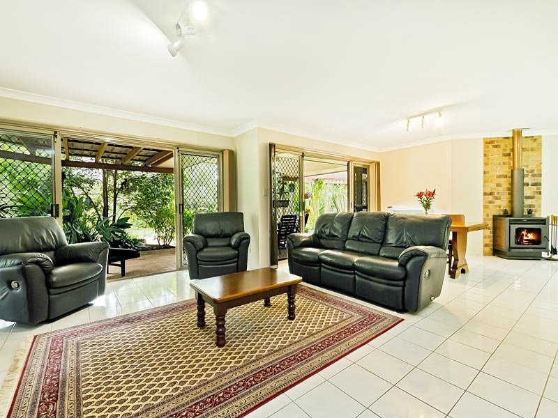 42 Weston Drive, Bunya QLD 4055