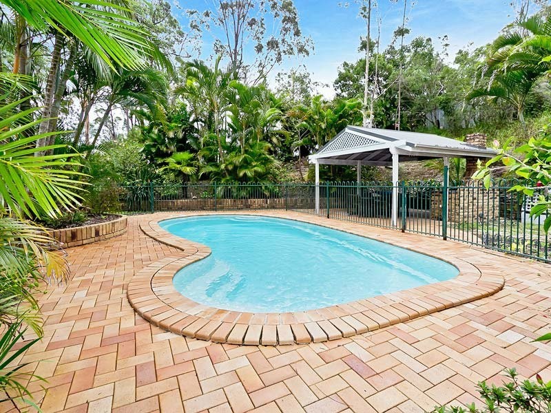 8 Prasada Court, Eatons Hill QLD 4037