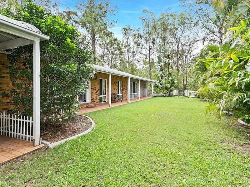 8 Prasada Court, Eatons Hill QLD 4037