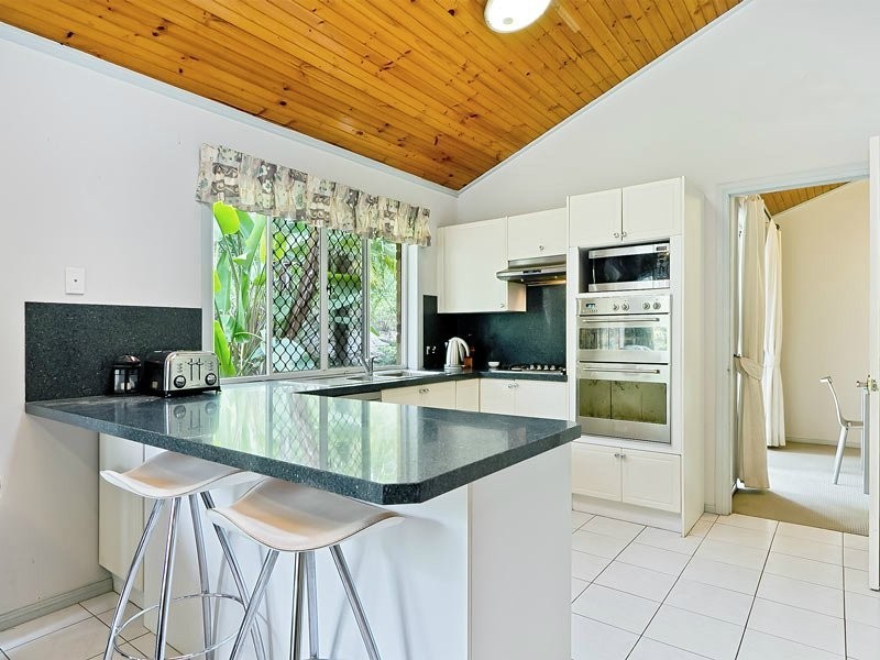 8 Prasada Court, Eatons Hill QLD 4037