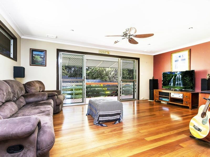 14 Pinedale Road, Cashmere QLD 4500