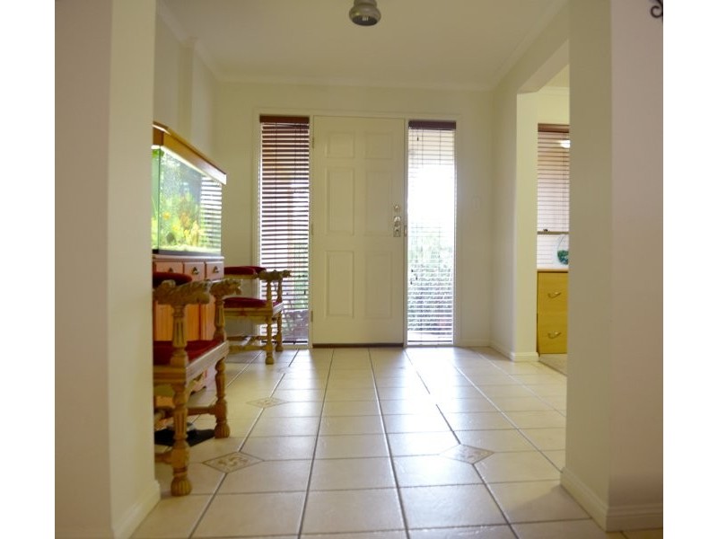 24 Jullyan Street, Albany Creek QLD 4035