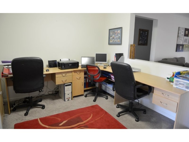 24 Jullyan Street, Albany Creek QLD 4035