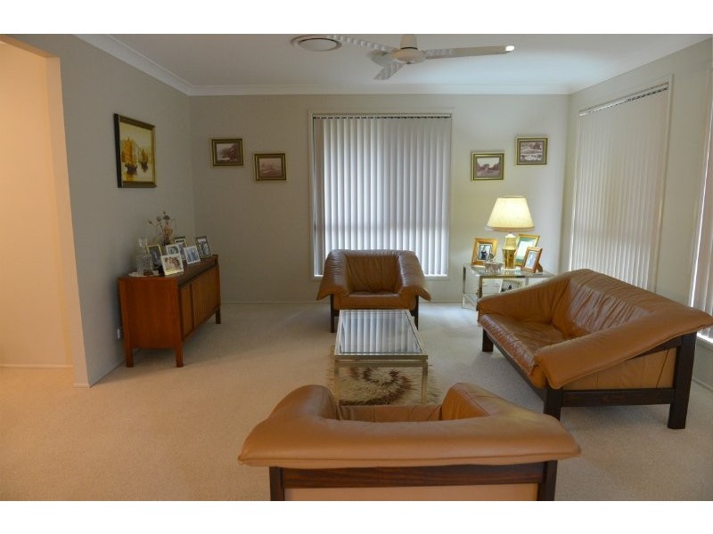 2 Cabarita Crescent, Eatons Hill QLD 4037