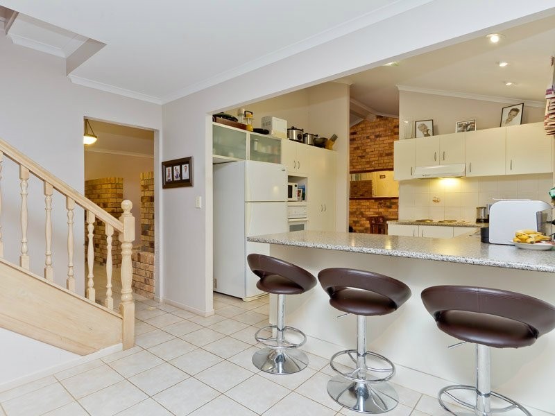 11 Heath Court, Cashmere QLD 4500