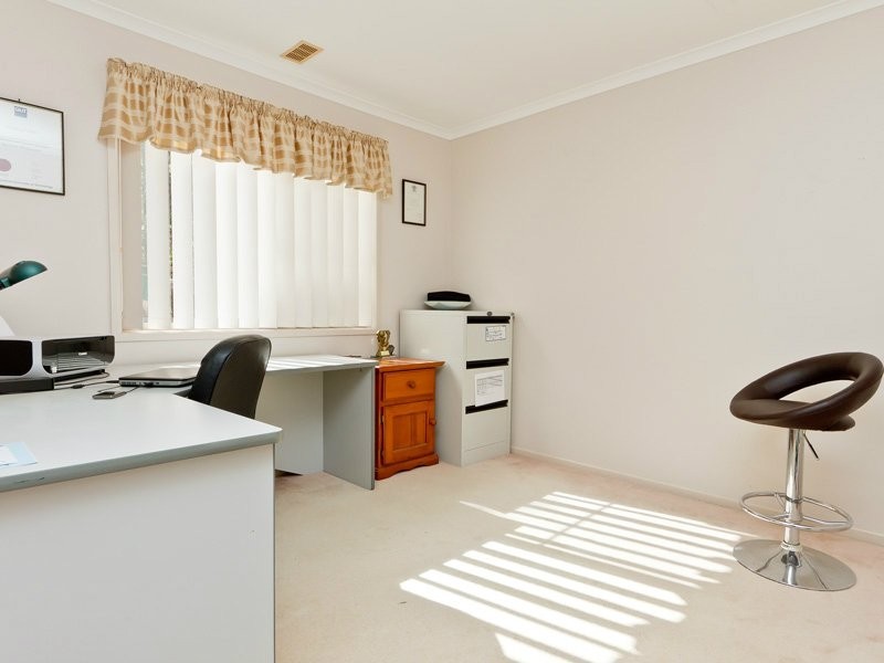 11 Heath Court, Cashmere QLD 4500