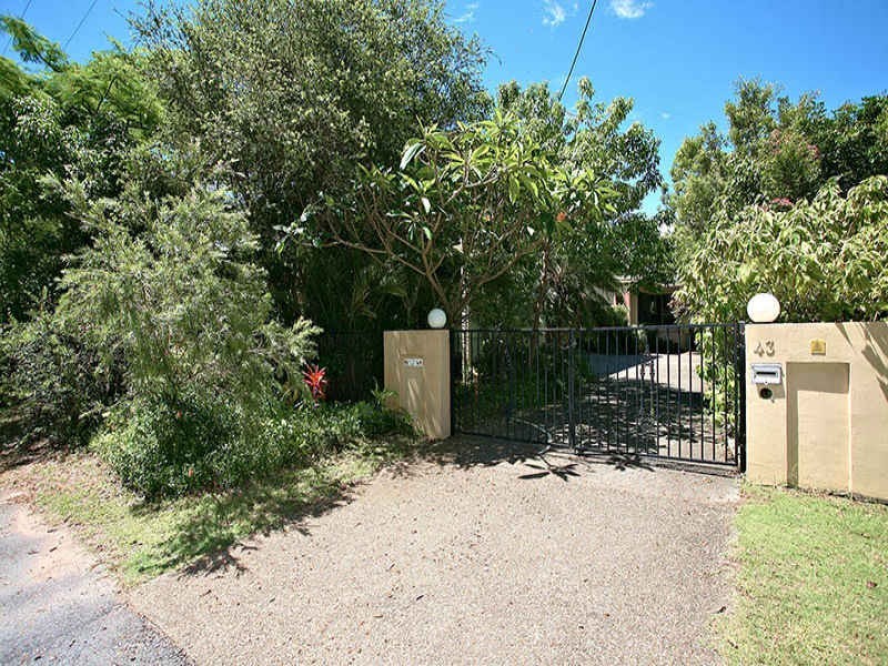 43 The Boulevarde, Bongaree QLD 4507