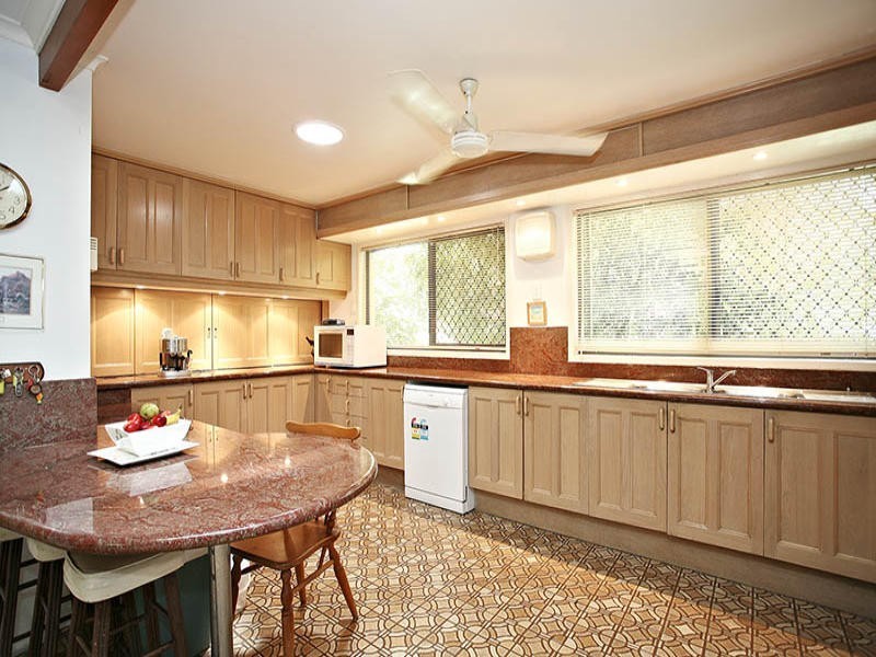 43 The Boulevarde, Bongaree QLD 4507