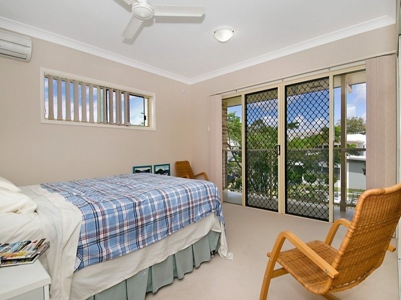 5 Hutchinson Street, Woorim QLD 4507