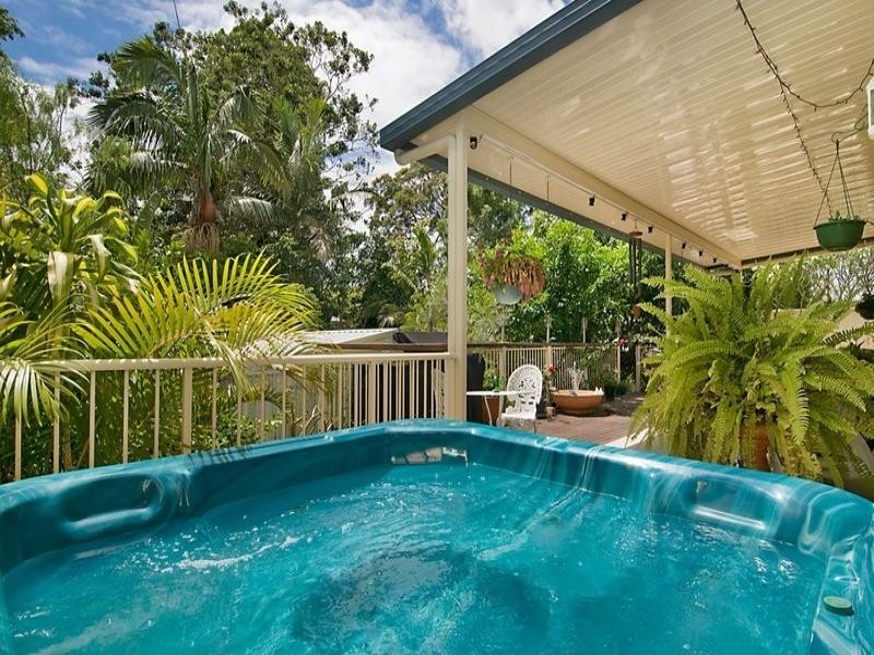 5 Hutchinson Street, Woorim QLD 4507