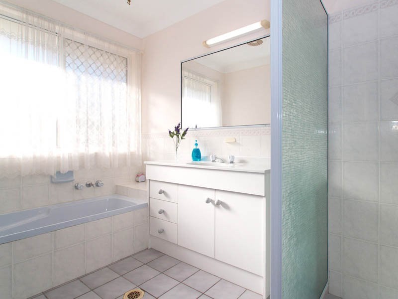12 Pentas Drive, Bongaree QLD 4507