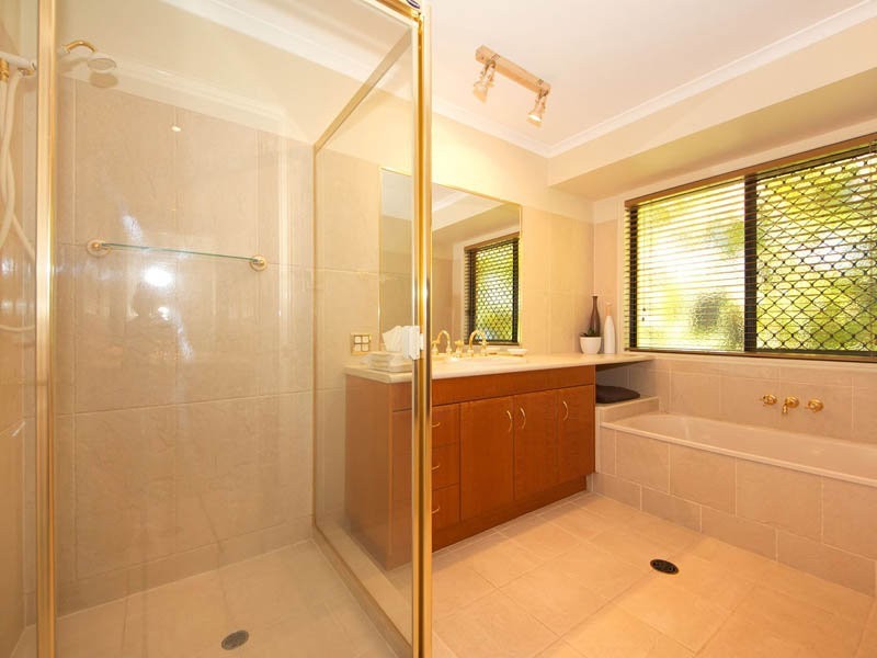 34 Teal Boulevard, Banksia Beach QLD 4507