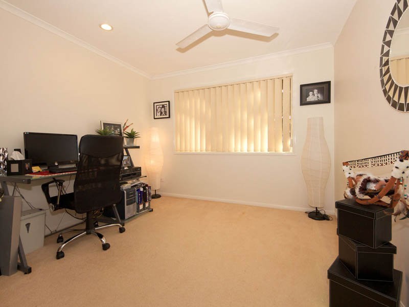 2/5 Headsail Drive, Banksia Beach QLD 4507