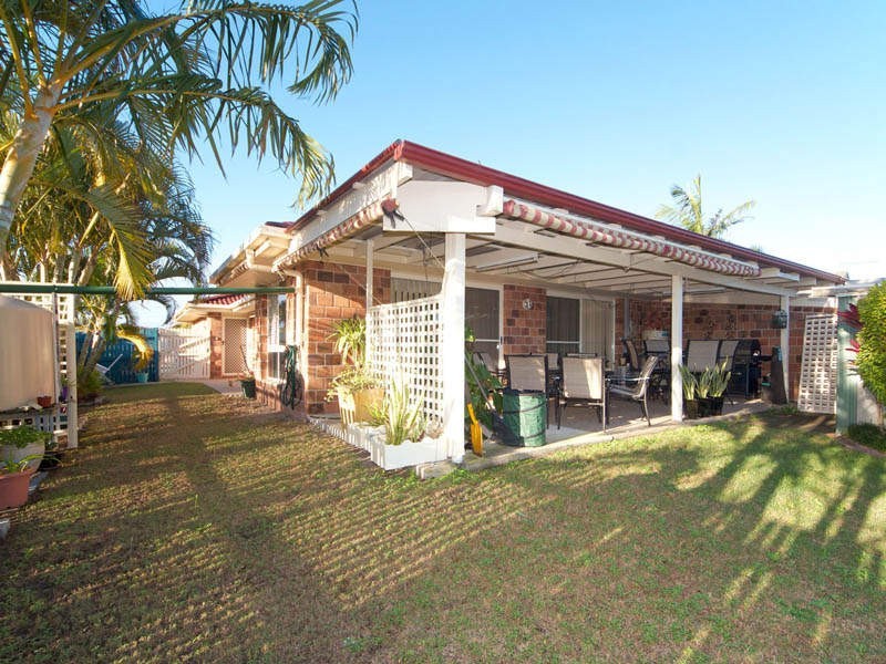 2/5 Headsail Drive, Banksia Beach QLD 4507