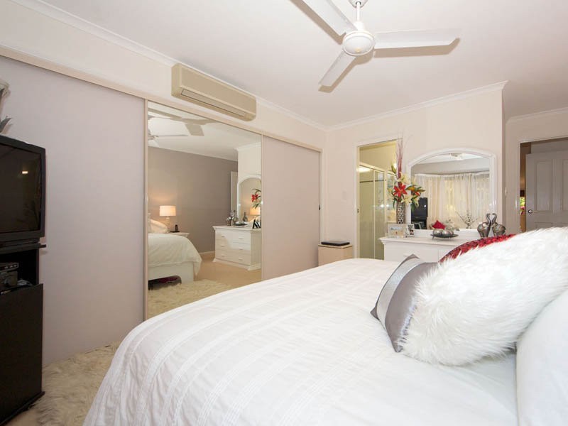 2/5 Headsail Drive, Banksia Beach QLD 4507