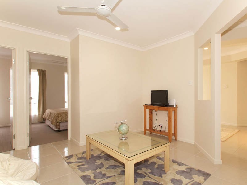 10 Cavanagh Place, Ningi QLD 4511