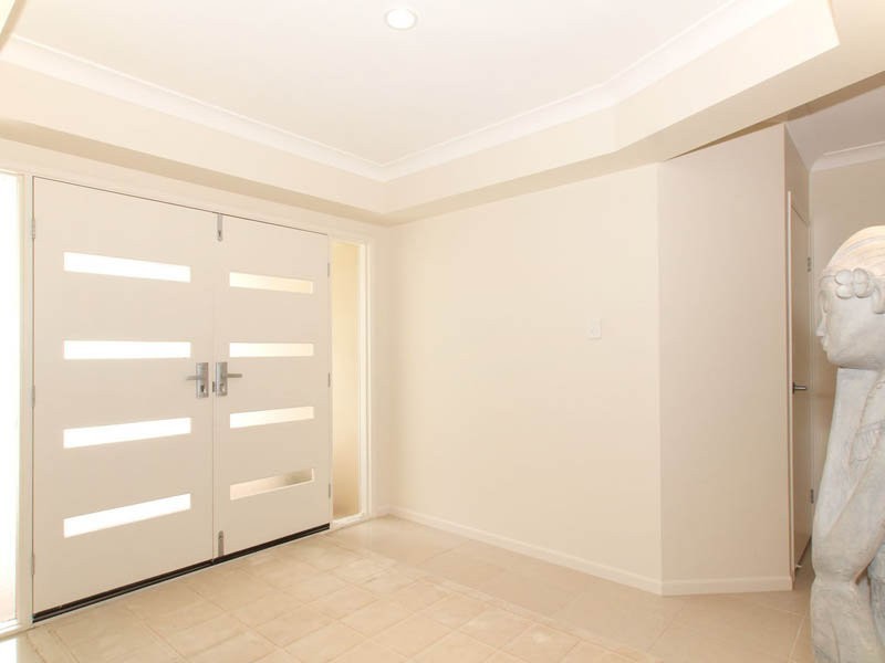 10 Cavanagh Place, Ningi QLD 4511