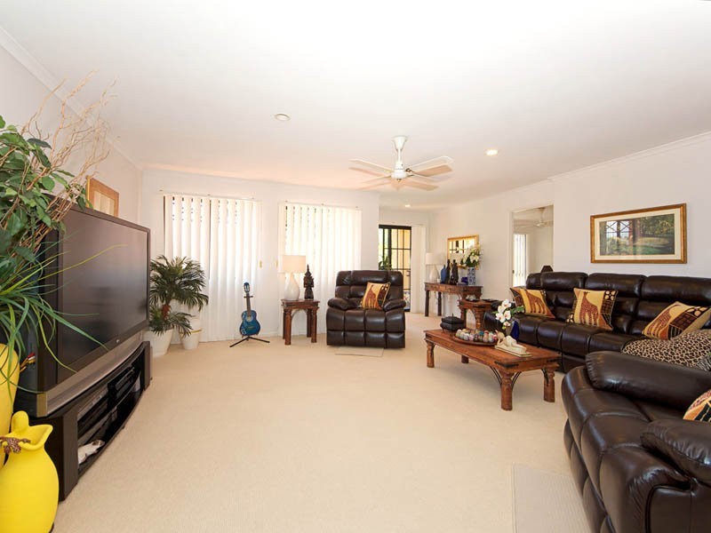 236 Endeavour Drive, Banksia Beach QLD 4507