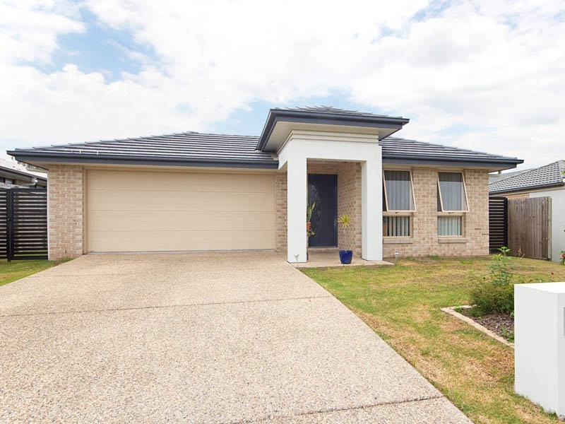 6 Water Gum Crescent, Ningi QLD 4511