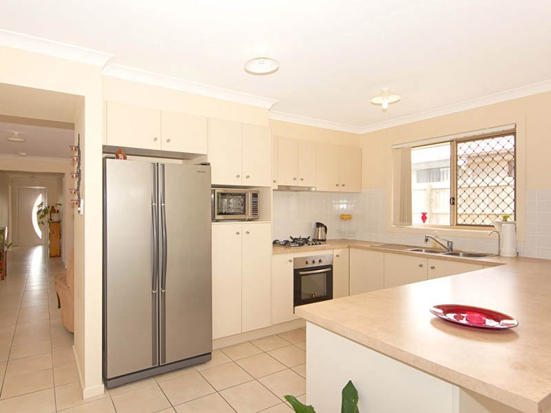 6 Water Gum Crescent, Ningi QLD 4511