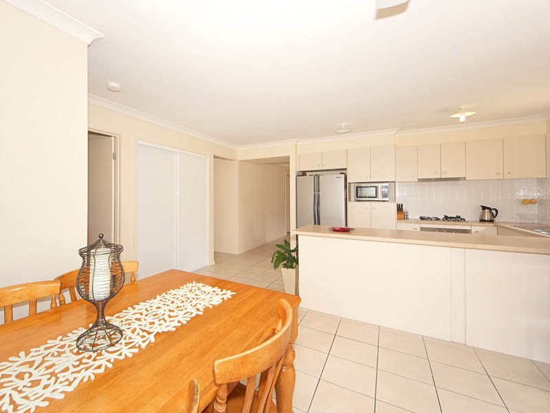 6 Water Gum Crescent, Ningi QLD 4511