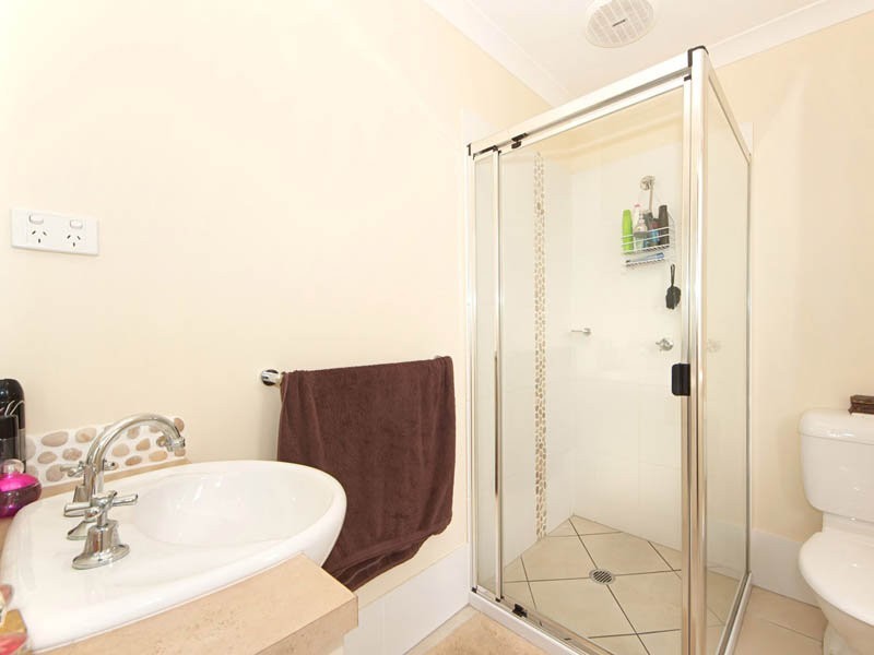 6 Water Gum Crescent, Ningi QLD 4511