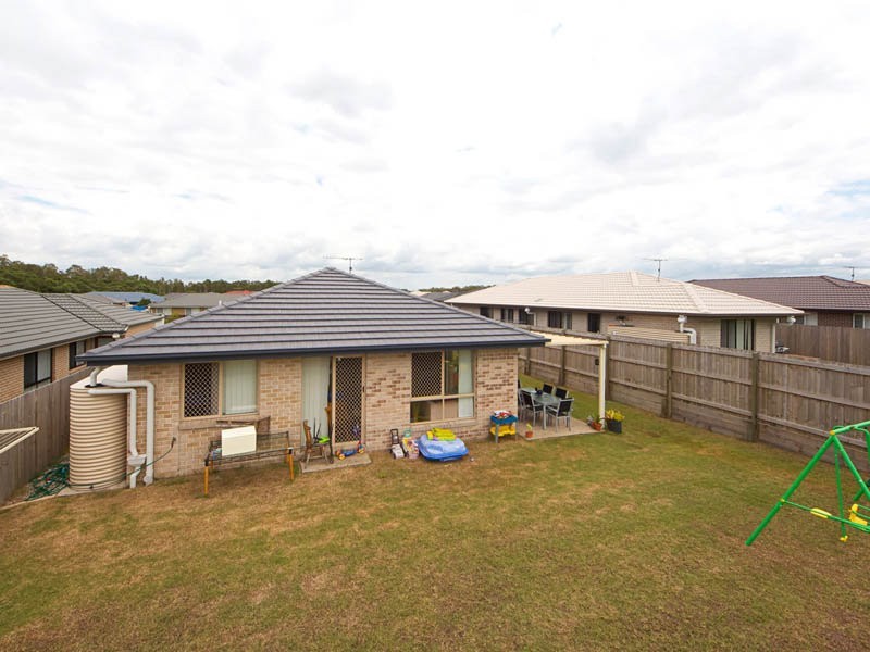 6 Water Gum Crescent, Ningi QLD 4511