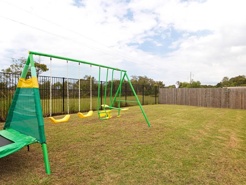 6 Water Gum Crescent, Ningi QLD 4511