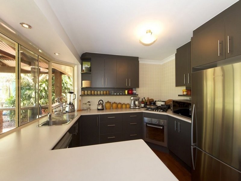 10 Taksan Place, Ningi QLD 4511