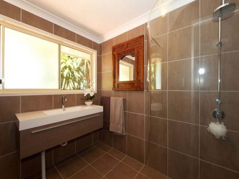 10 Taksan Place, Ningi QLD 4511
