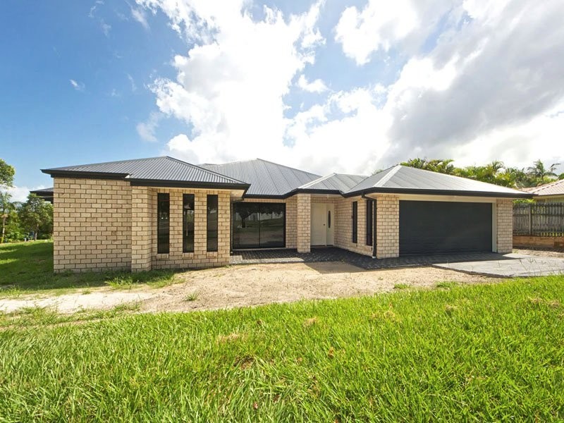 128 Bestmann Road E, Sandstone Point QLD 4511