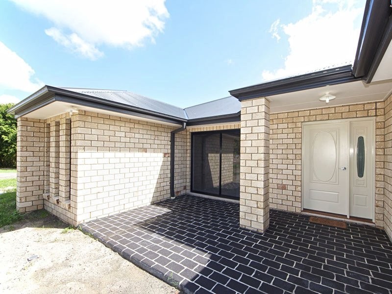 128 Bestmann Road E, Sandstone Point QLD 4511