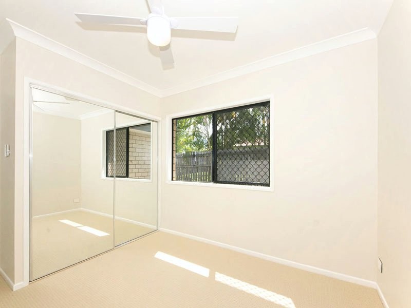 128 Bestmann Road E, Sandstone Point QLD 4511