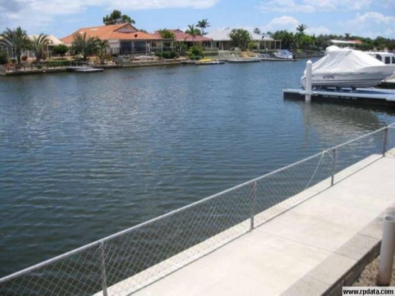 1/49 Oleander Drive, Bongaree QLD 4507