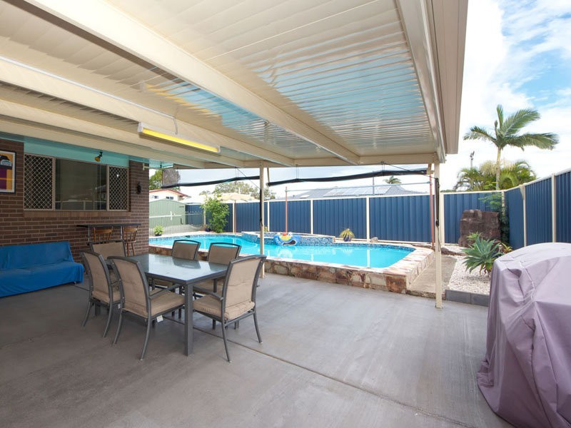 8 Penguin Street, Bongaree QLD 4507