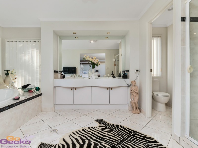 236 Endeavour Drive, Banksia Beach QLD 4507