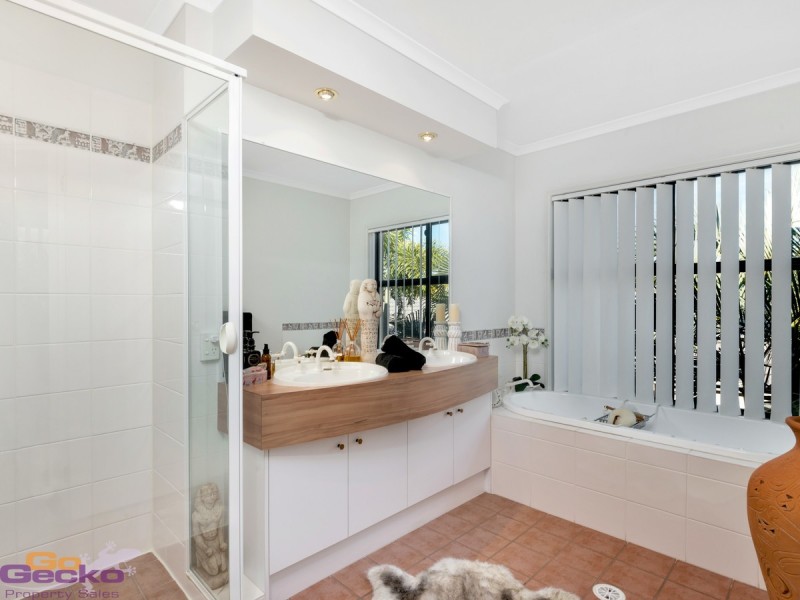 236 Endeavour Drive, Banksia Beach QLD 4507