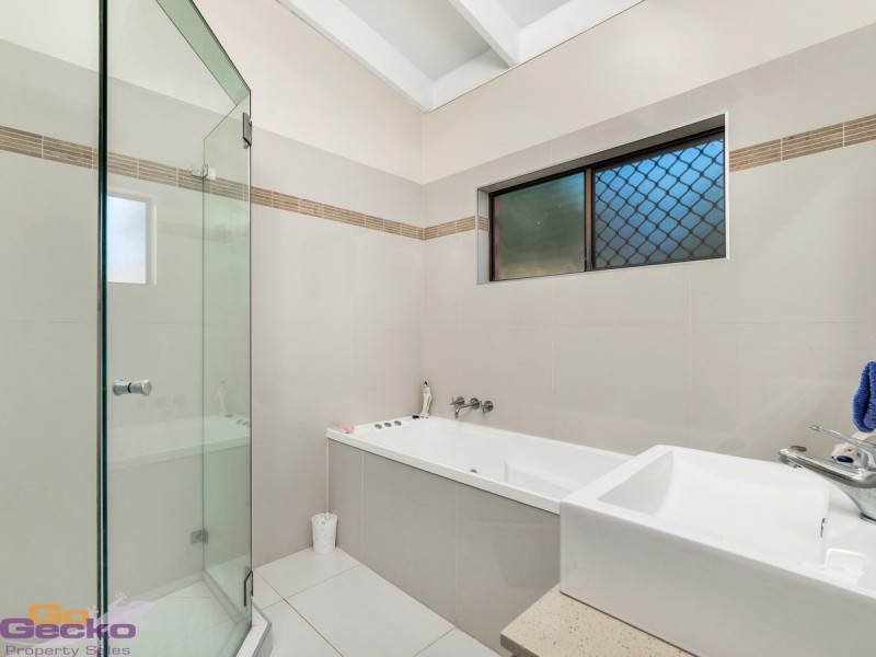 48 Phoenix Avenue, Bongaree QLD 4507