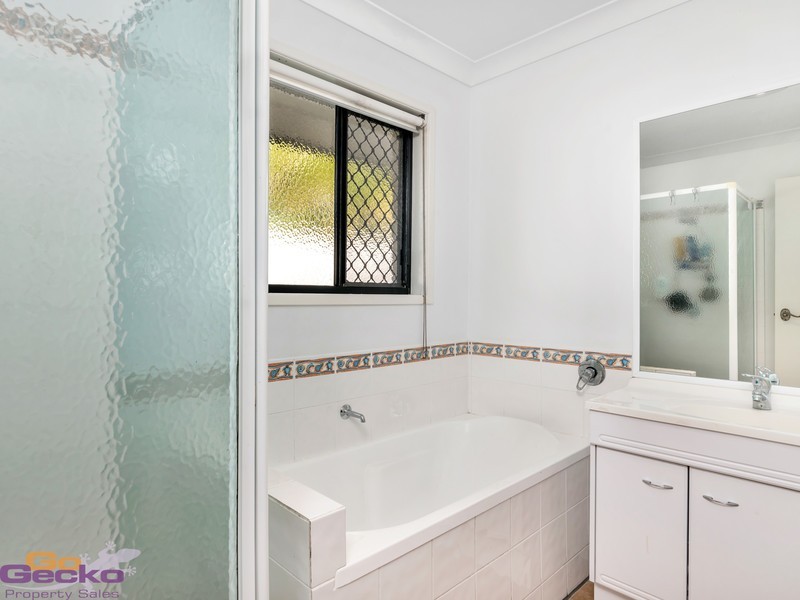 21 Wrenaus Way, Ningi QLD 4511