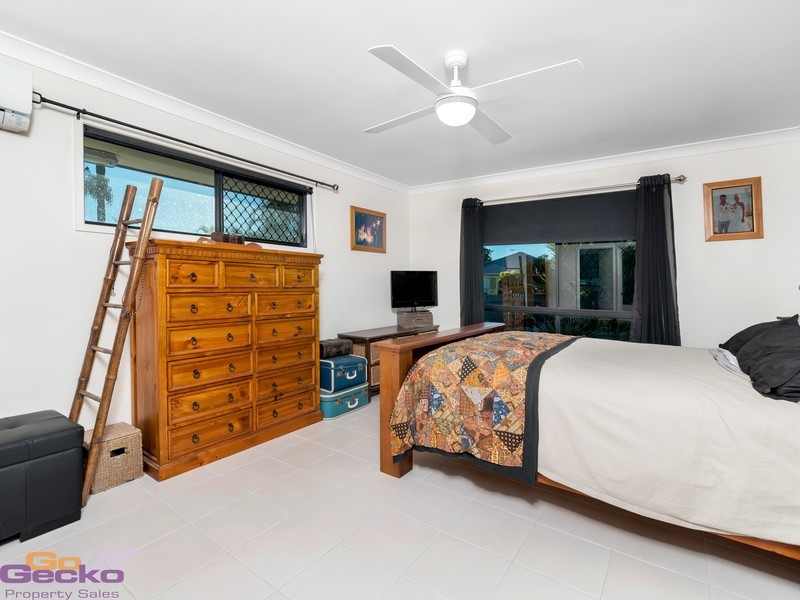 21 Wrenaus Way, Ningi QLD 4511