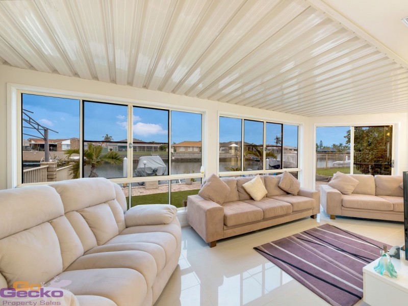 2/75 Phoenix Avenue, Bongaree QLD 4507