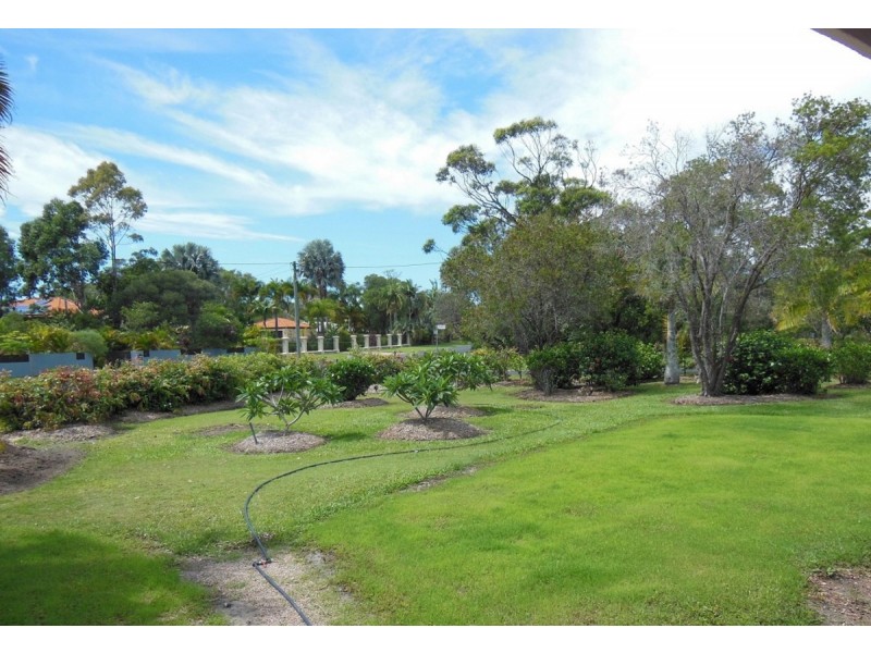 20 Bernborough Way, Ningi QLD 4511